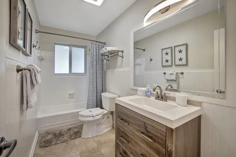 Beach Duplex 3br Manor with Heated Pool