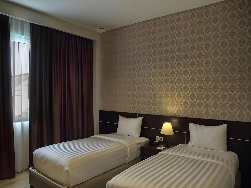 Asoka Luxury Hotel