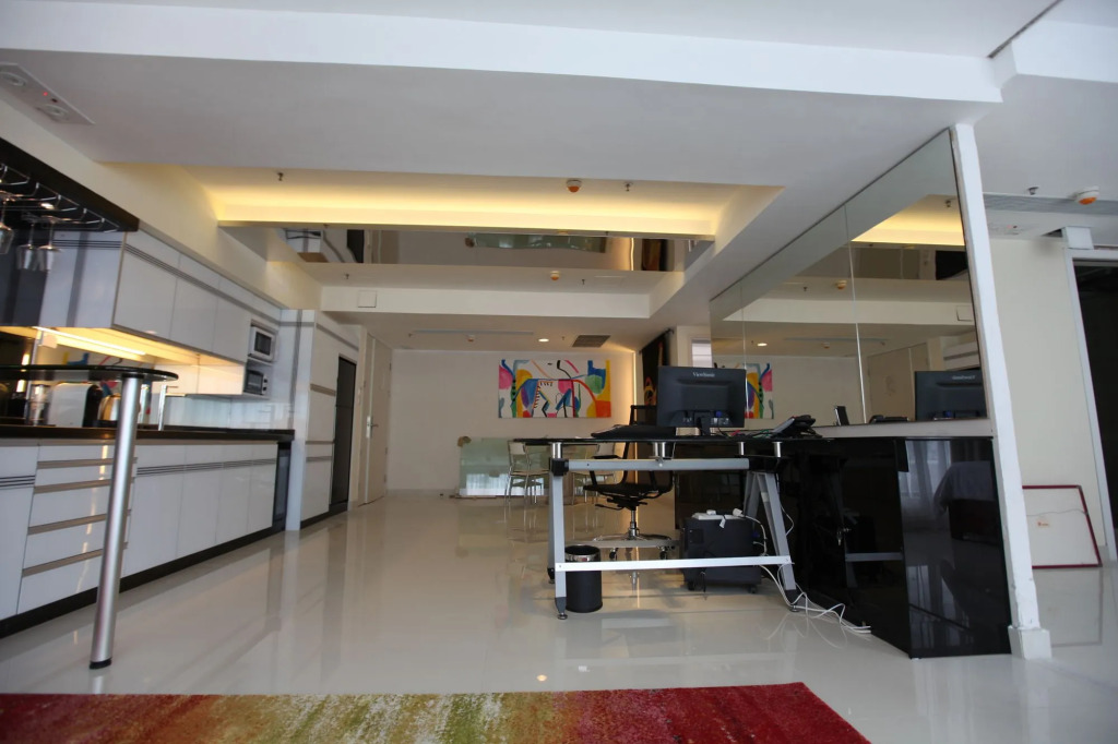 IW Hotel