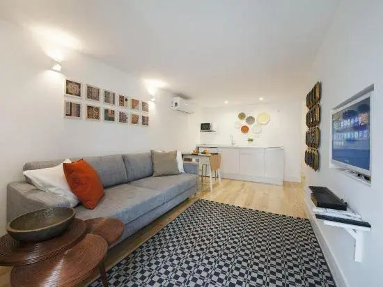 Peters Apartments