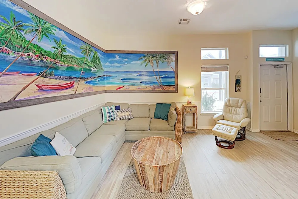 New Listing! Sunny Beach W/ Pool & Hot Tub 4 Bedroom Townhouse