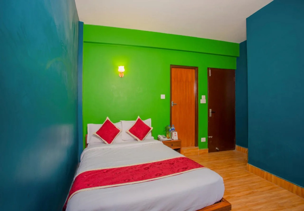 OYO 275 Sunshine Garden Resort