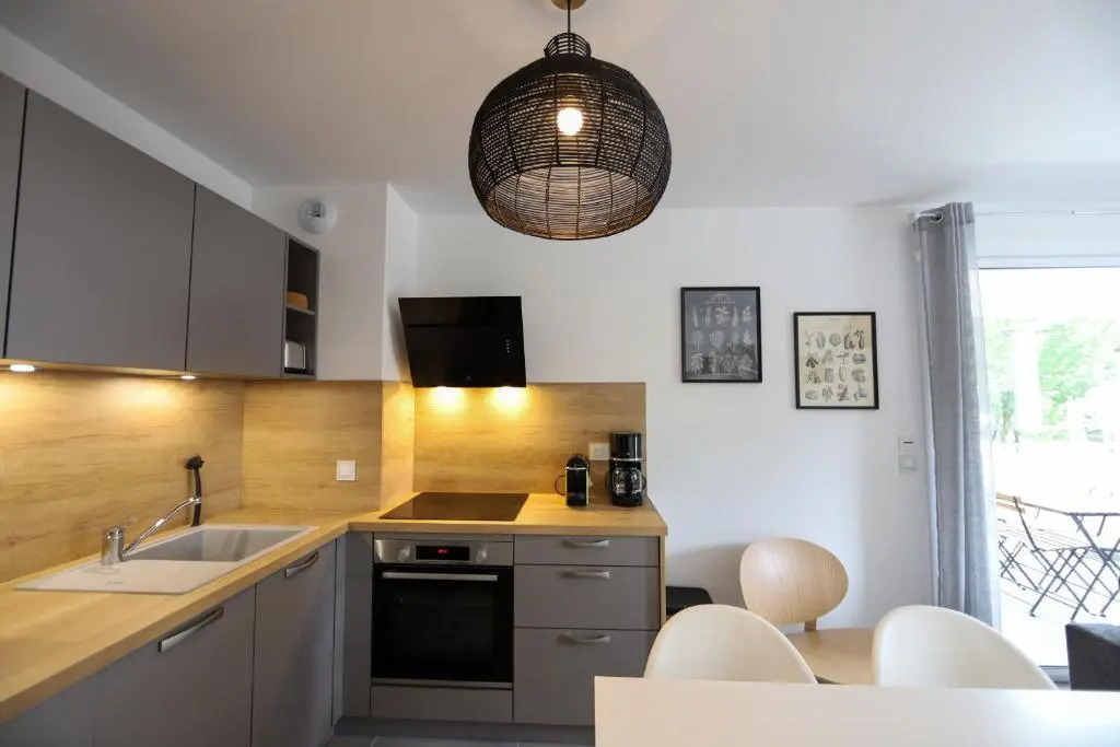 Le Romain -1-bedroom with private garage