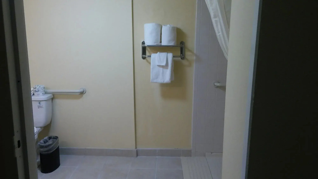 Clarion Hotel Orlando International Airport