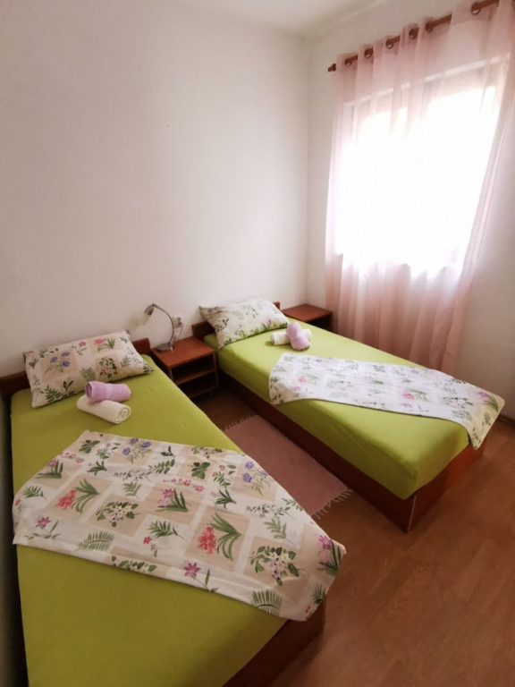 Apartment Goran