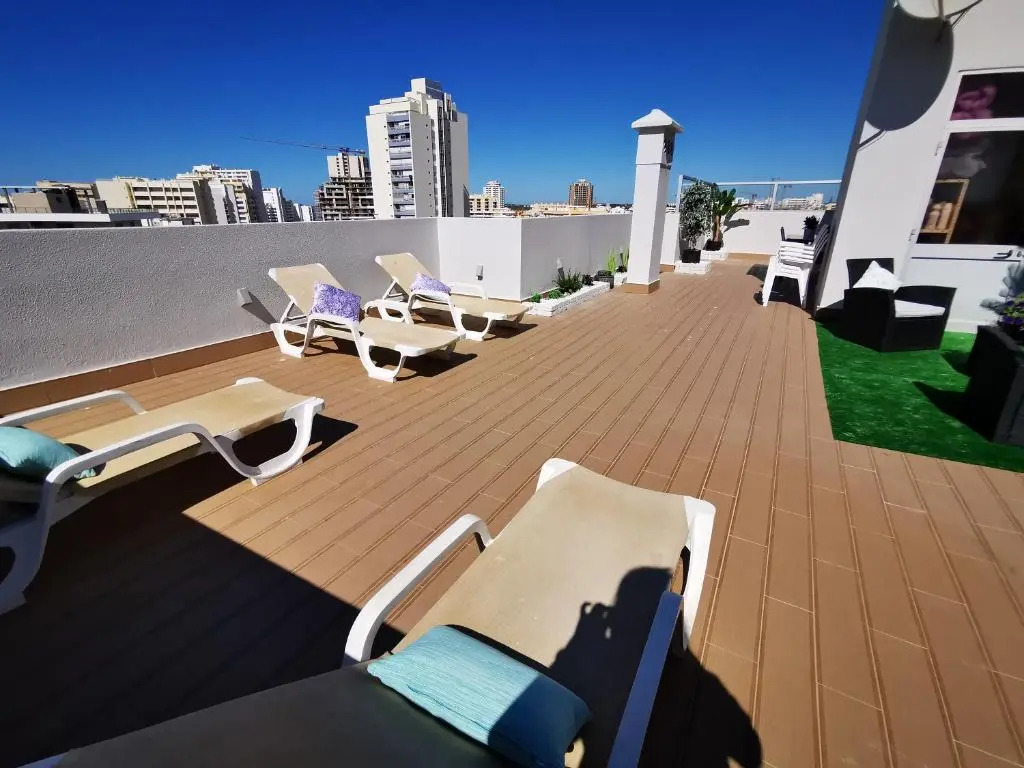 Penthouse T3 com Terraço e BBQ
