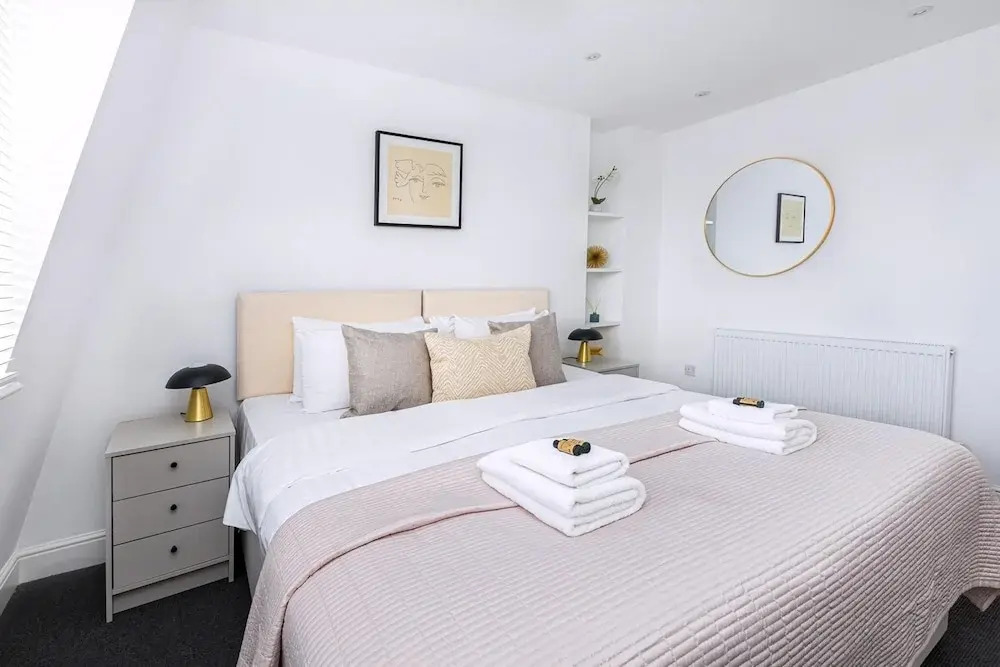 Stylish Three-bed Flat in Marylebone