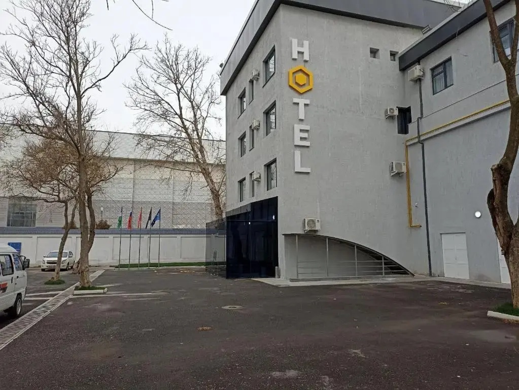 Lider Hotel (Лидер)