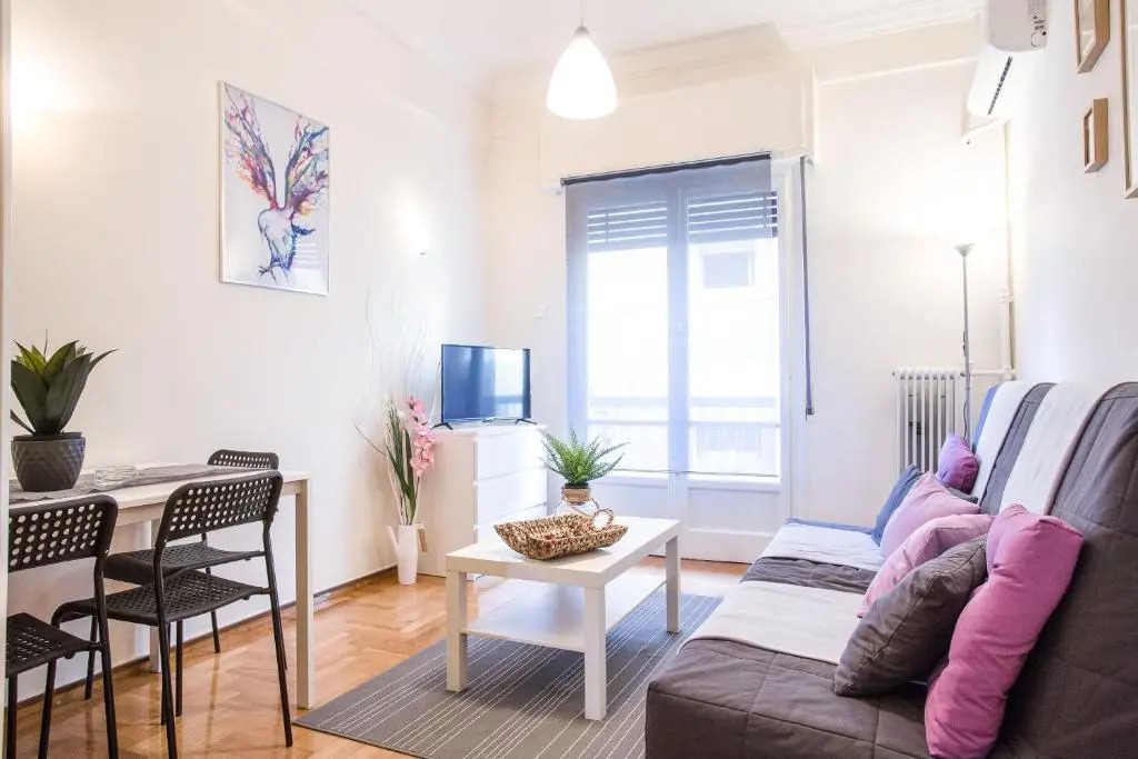 Cute flat in Central Athens