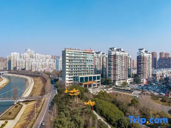 Vienna Hotel (Zhumadian Xiping Guesthouse)