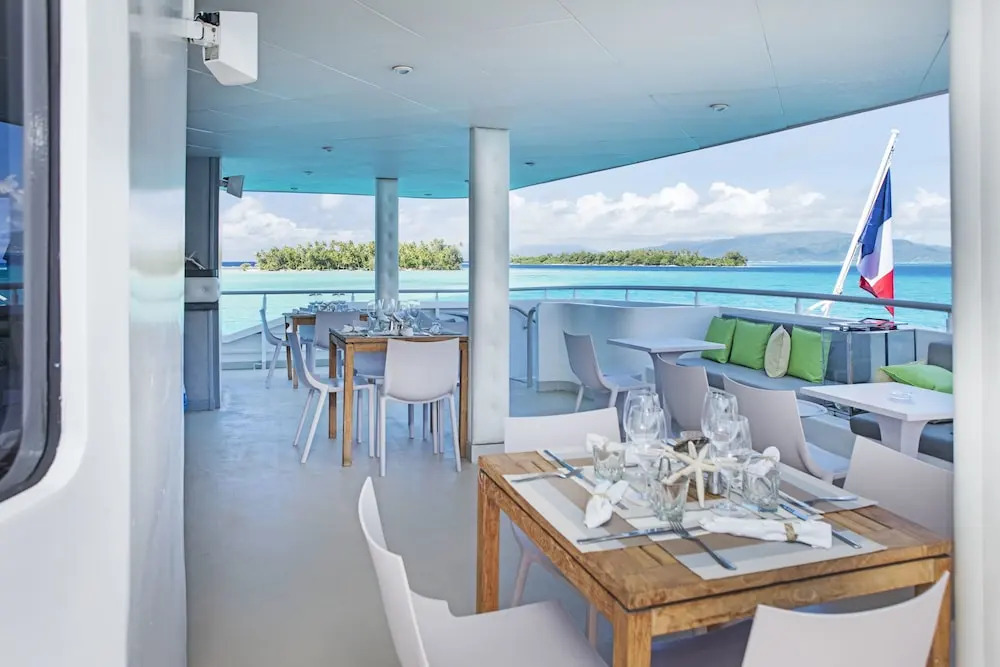 Haumana Cruises - Bora-Bora to Taha'a (Monday to Thursday)