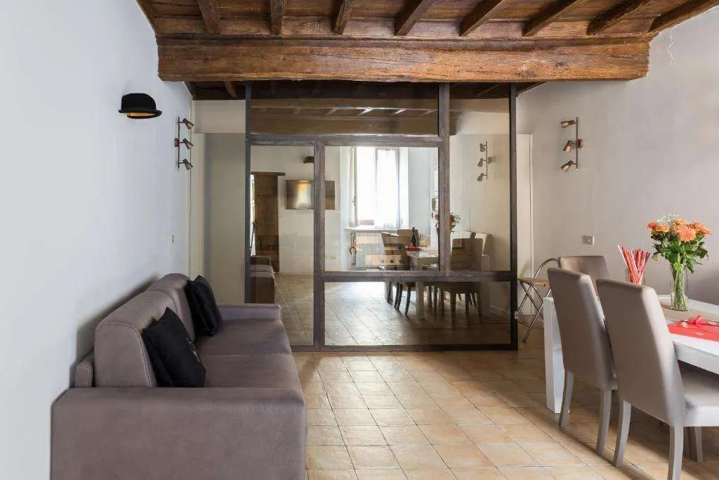 A World Aparts - Torre Argentina Apartments