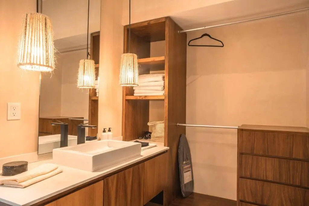 TOH luxury 2 Bedroom Minutes From Downtown