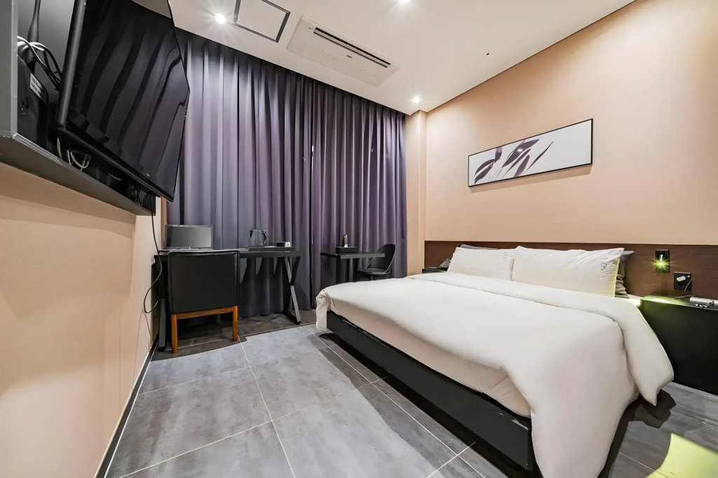 Pyeongtaek Stay Tourist Hotel
