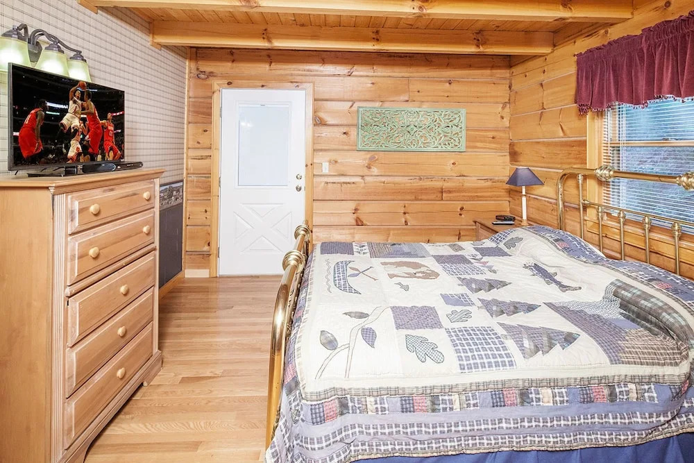Basecamp by Eagles Ridge Resort