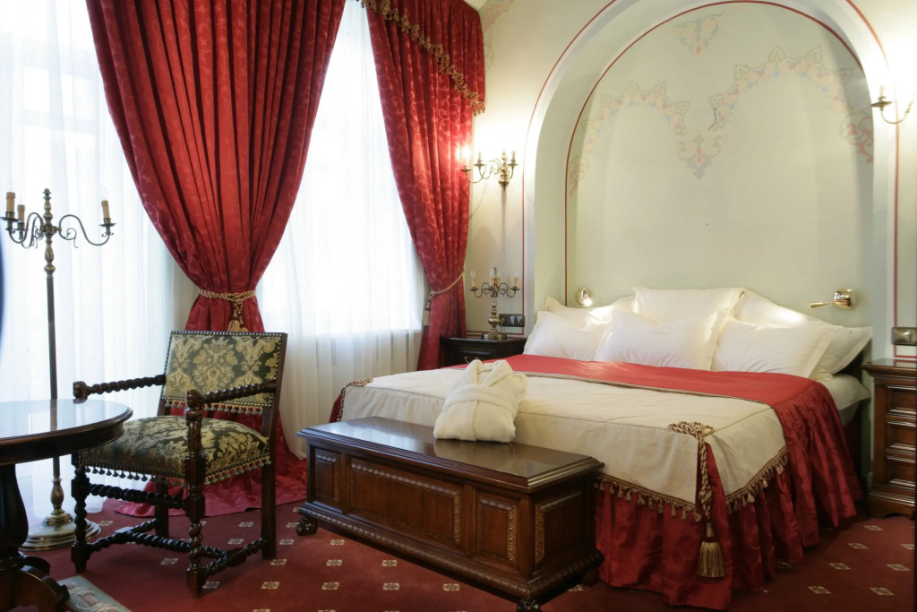 Опера Отель - The Leading Hotels of the World