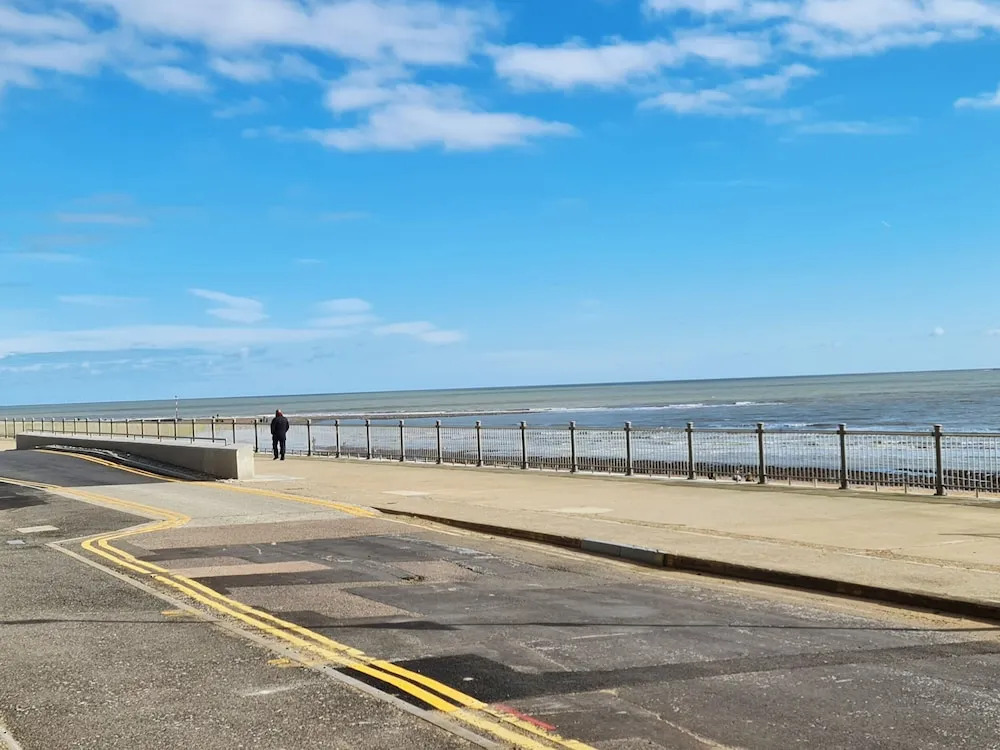 Off the Hook - Luxury Beach Apartment - Sleeps 4