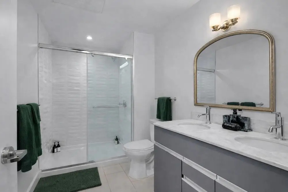 Meridia by Stylish Stays