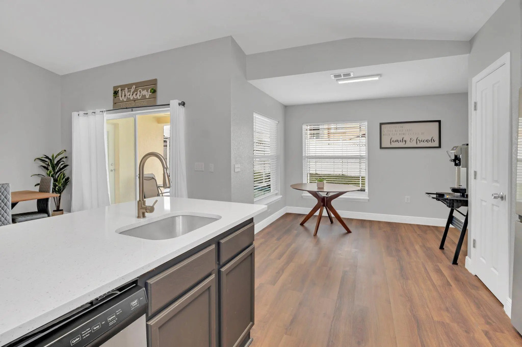 538 Reserve in Davenport