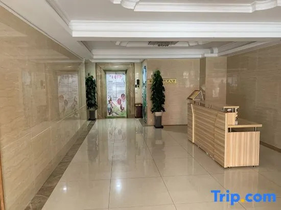 Dongguan Jufu Hotel (Changping Xianglong World Shop)