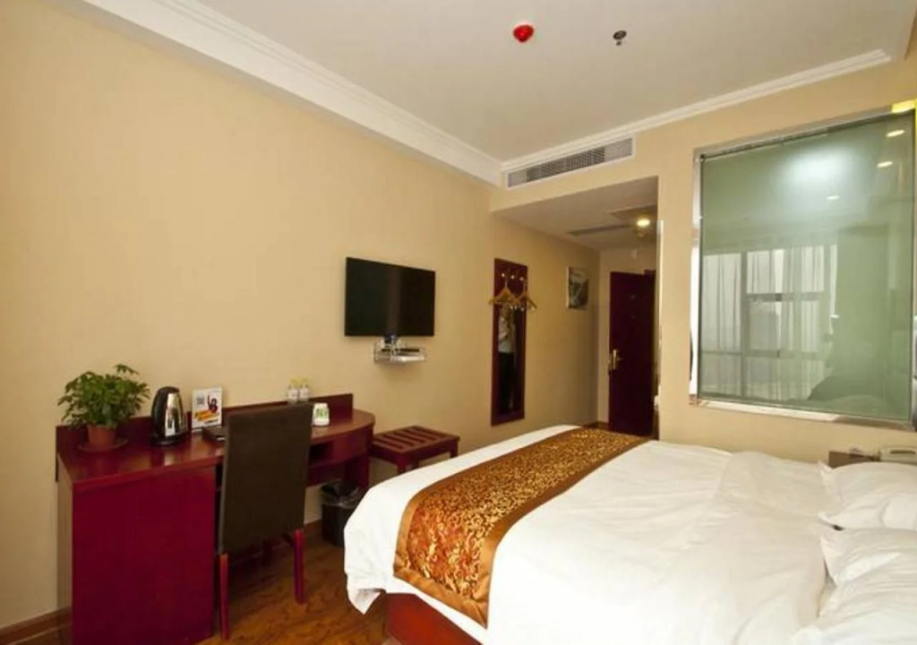 GreenTree Inn ShanDong Linxi Lanling County Government Business Hotel