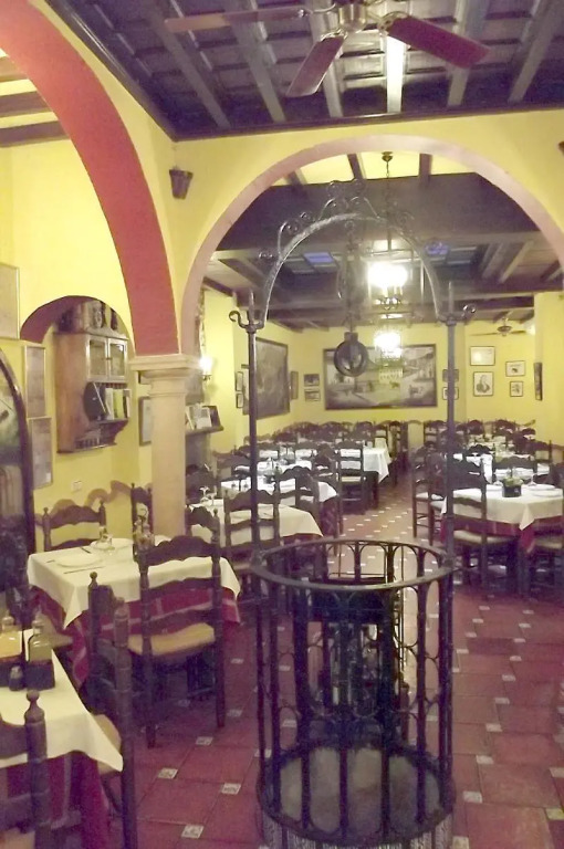 Hotel Hermanos Macias