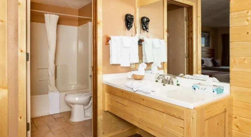 Flat Creek Inn
