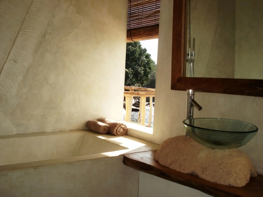 Bliss Hotel