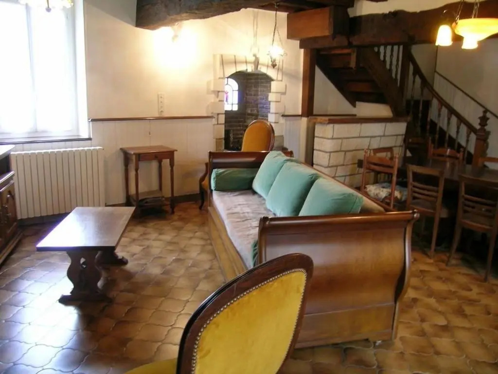Grande maison à Saint-Pourçain avec piscine, sauna et WiFi - FR-1-489-60
