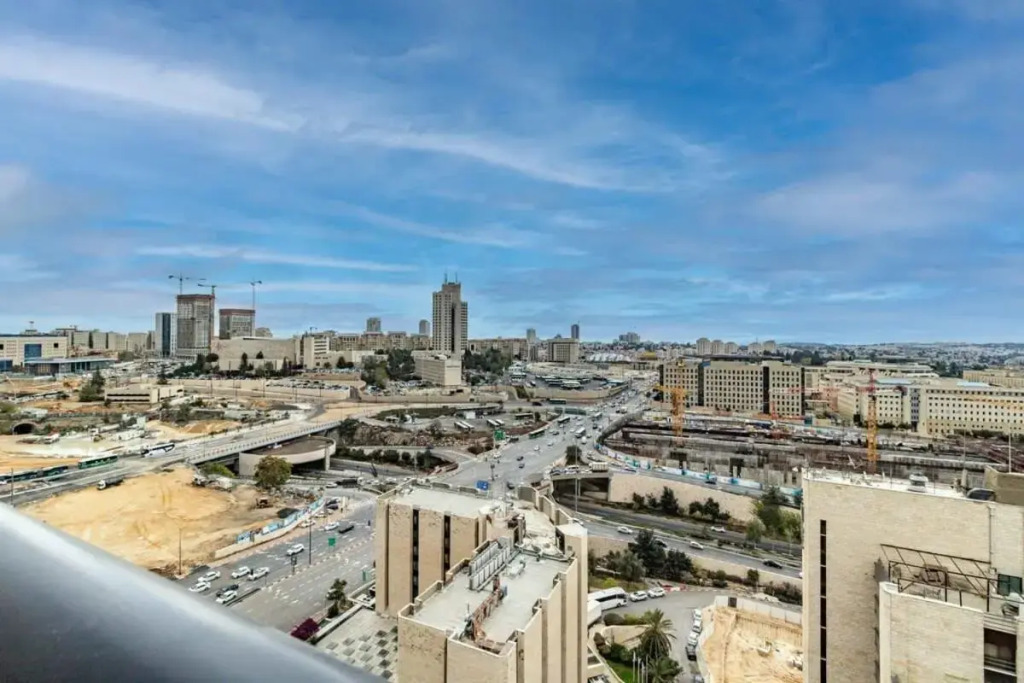 Magical 2BR Parking with amazing view in city gate