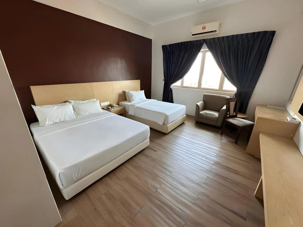 Kingston Hotel 25 - Summit Signature Batu Pahat, Johor