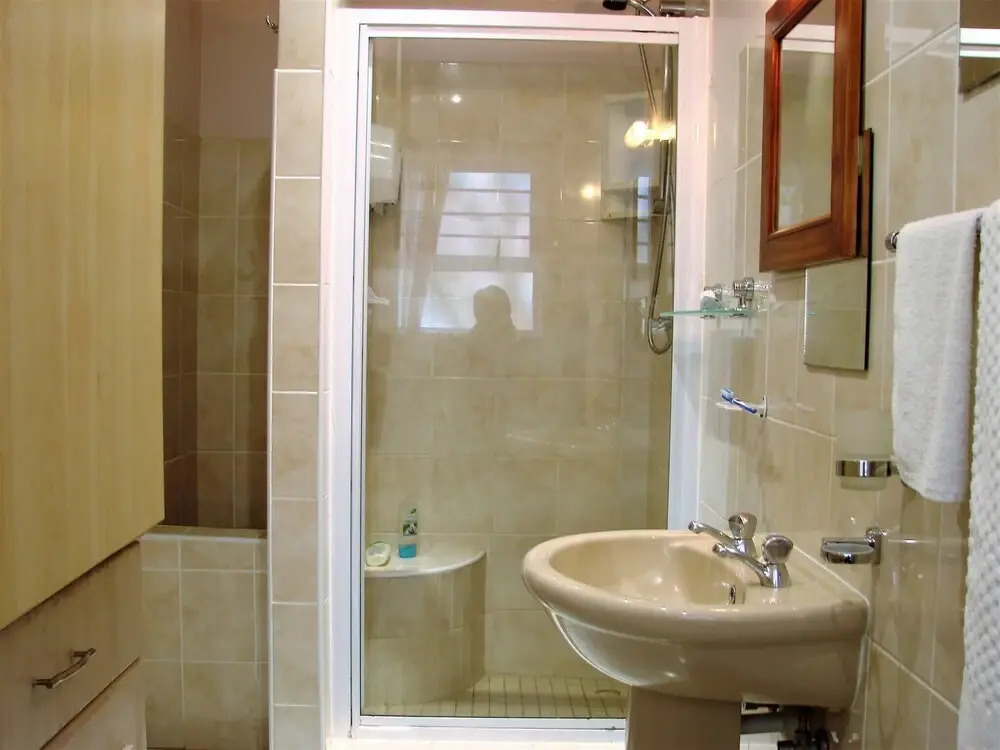 "room in B&B - Double En-suite Bedroom Oryx - Big Common Space and Easy Access Beach Swakopmund"