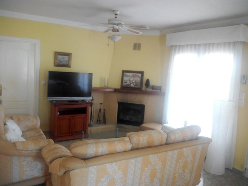House With 3 Bedrooms in Dénia, With Wonderful sea View and Enclosed G