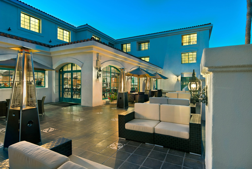DoubleTree by Hilton San Pedro