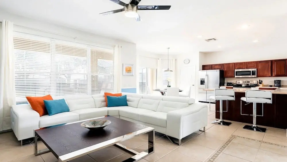 Cozy 6br Home w/ Private Pool Spa in Windsor Hills