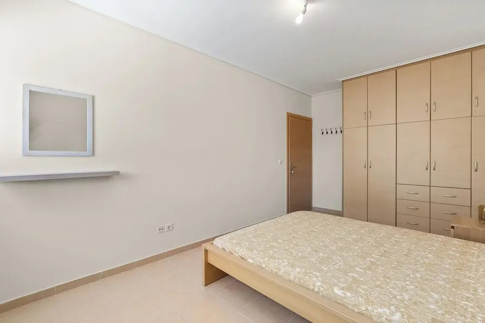 Nikiana Beach Modern Apartment