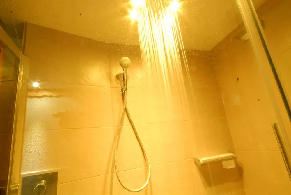 Chamonix Centre Sauna Cromotherapy 2