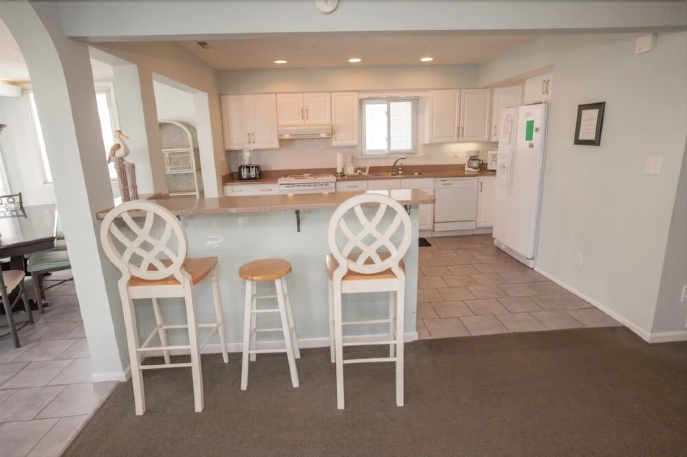 William B. Virginia Beach - 6 Br Home