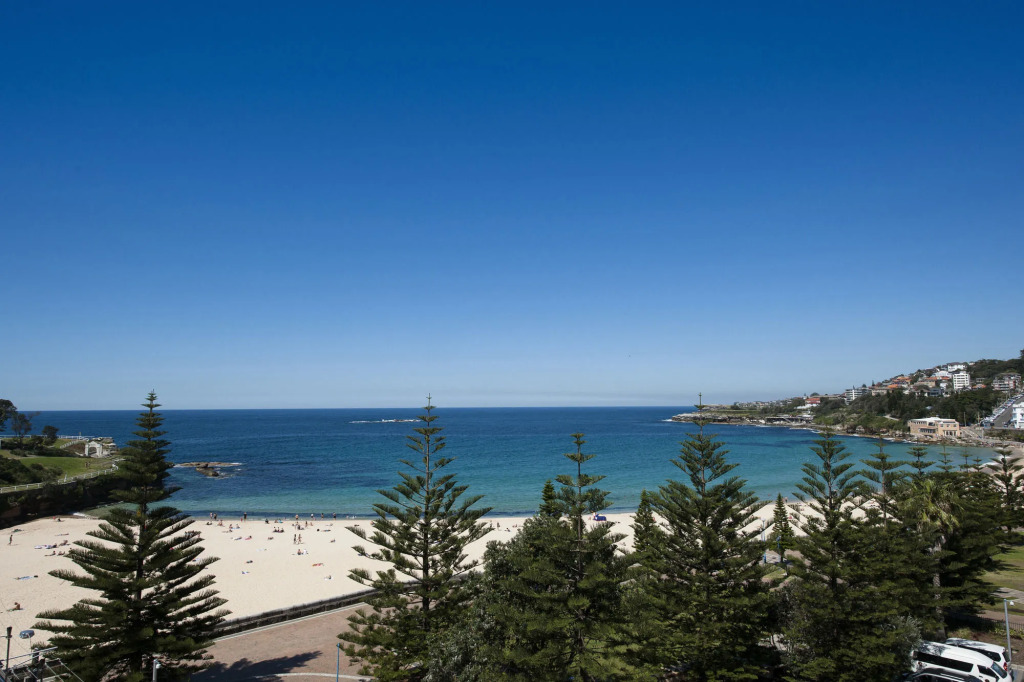Coogee Sands Hotel & Apartments