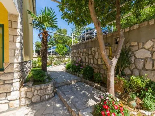 Apartments Neno 1