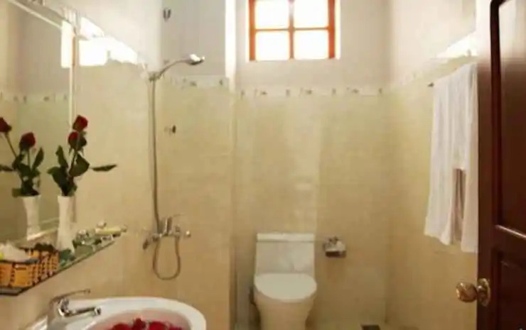 Hoang Hoa Hotel