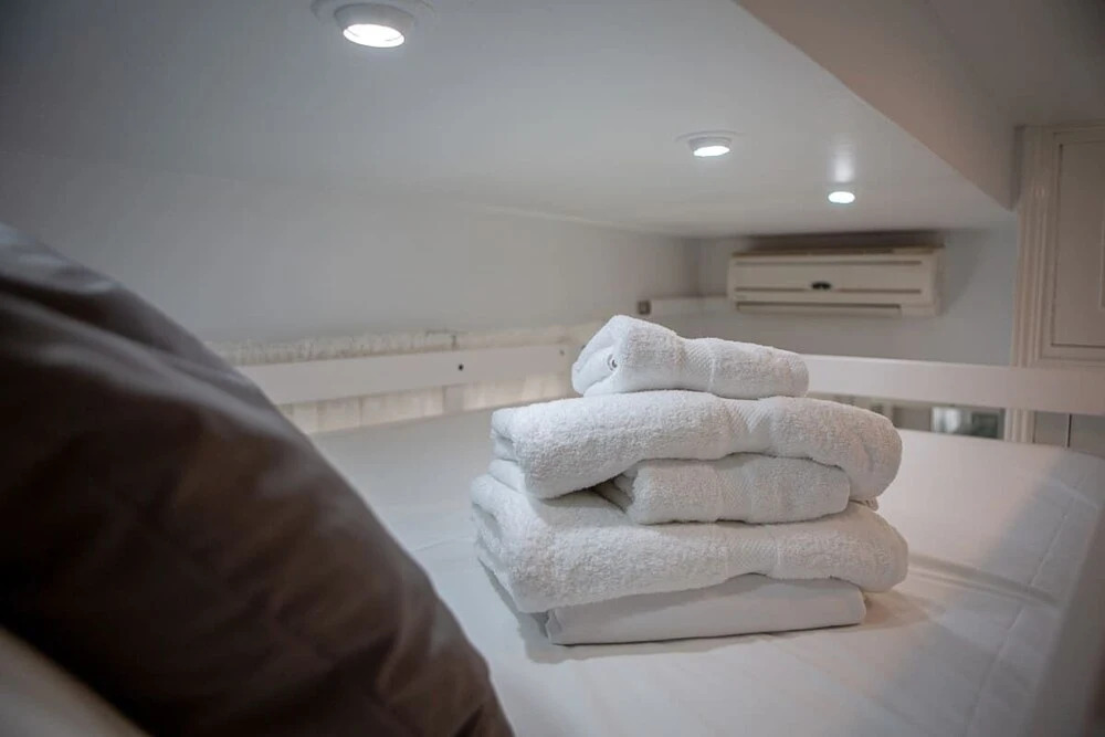 1bed Studio in the Heart of Madrid, 2mins to Metro