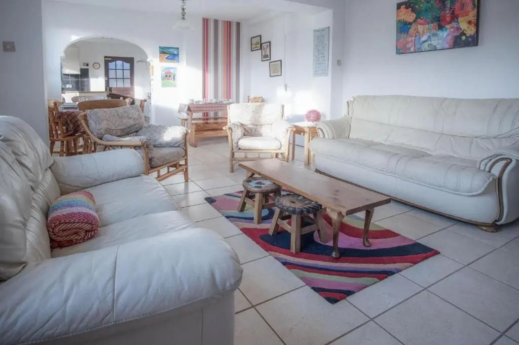 Maytree Cottage - 4 Bedroom Holiday Home - Tenby
