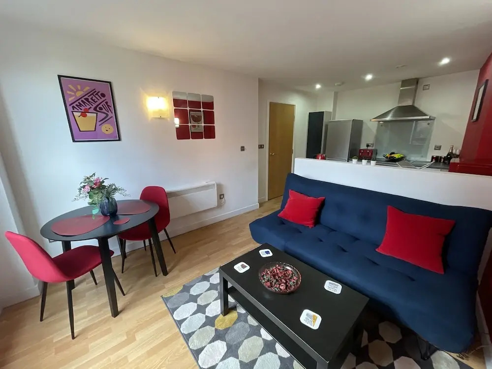 Modern 1BR City Centre Apartment
