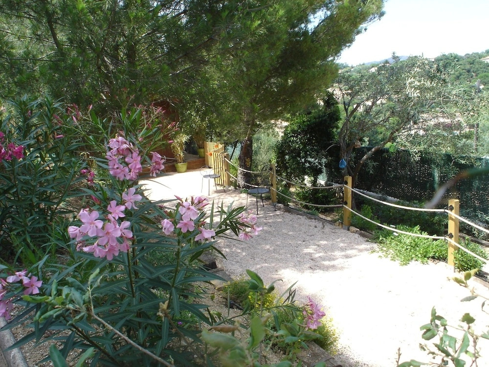Villa with Spa, Pool and View of St Tropezs Gulf