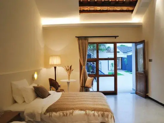 Pinyueju Homestay (Beihai Silver Beach Qiaogang Fengqing Street Branch)
