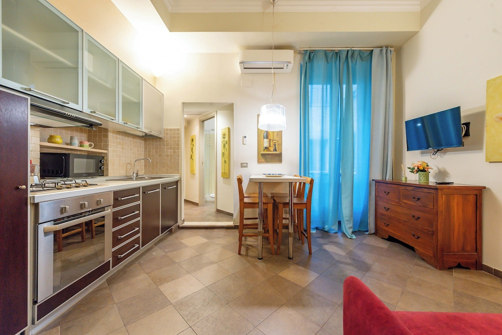 3 House by Ghor