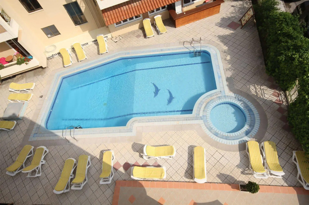 Captains Hotel