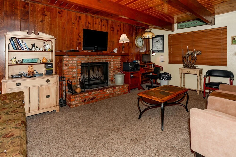 Birdie Cabin 1328 by RedAwning
