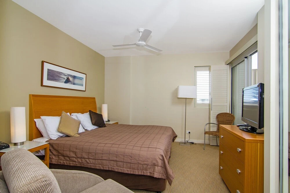 Resort On The Beach 1309/10